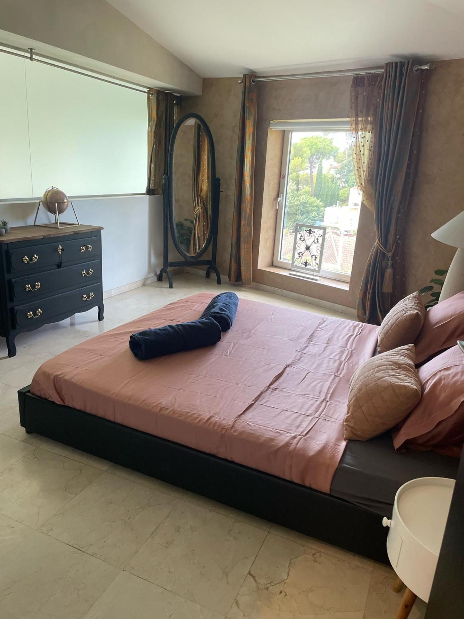Villa St Jean Suite Romantique 라시오타 객실 사진